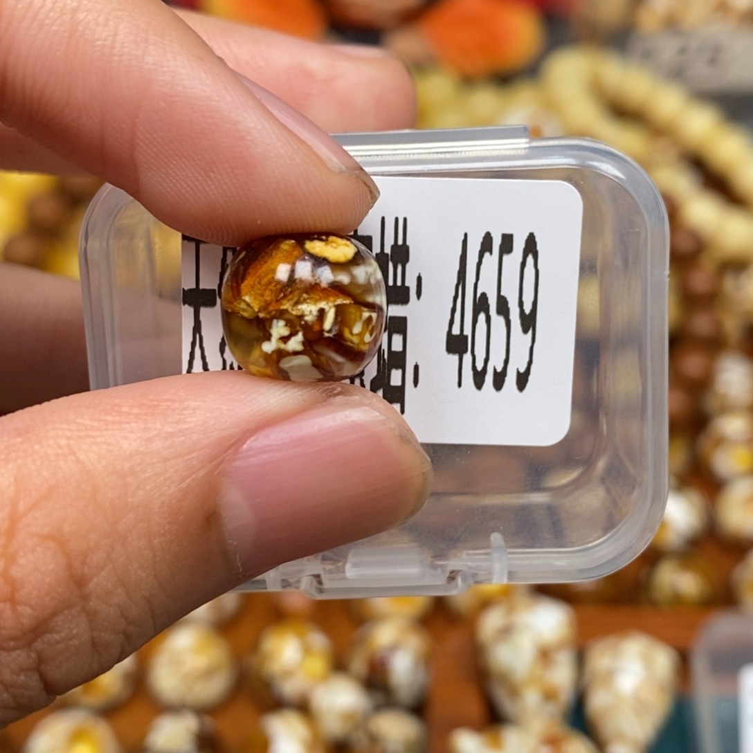 蜜蜡未镶嵌珠宝奇石4659