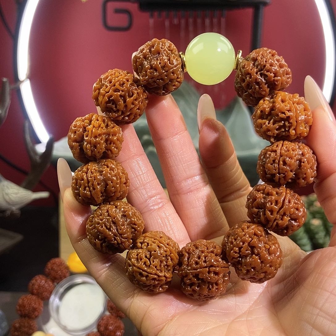 金刚菩提吊坠521。          