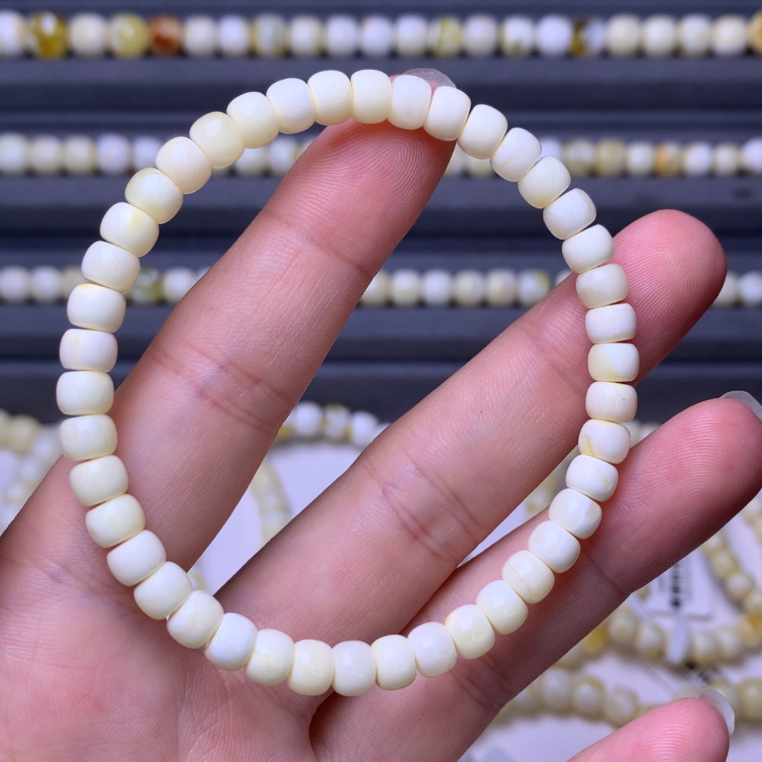 琥珀手链未镶嵌5.5毫米