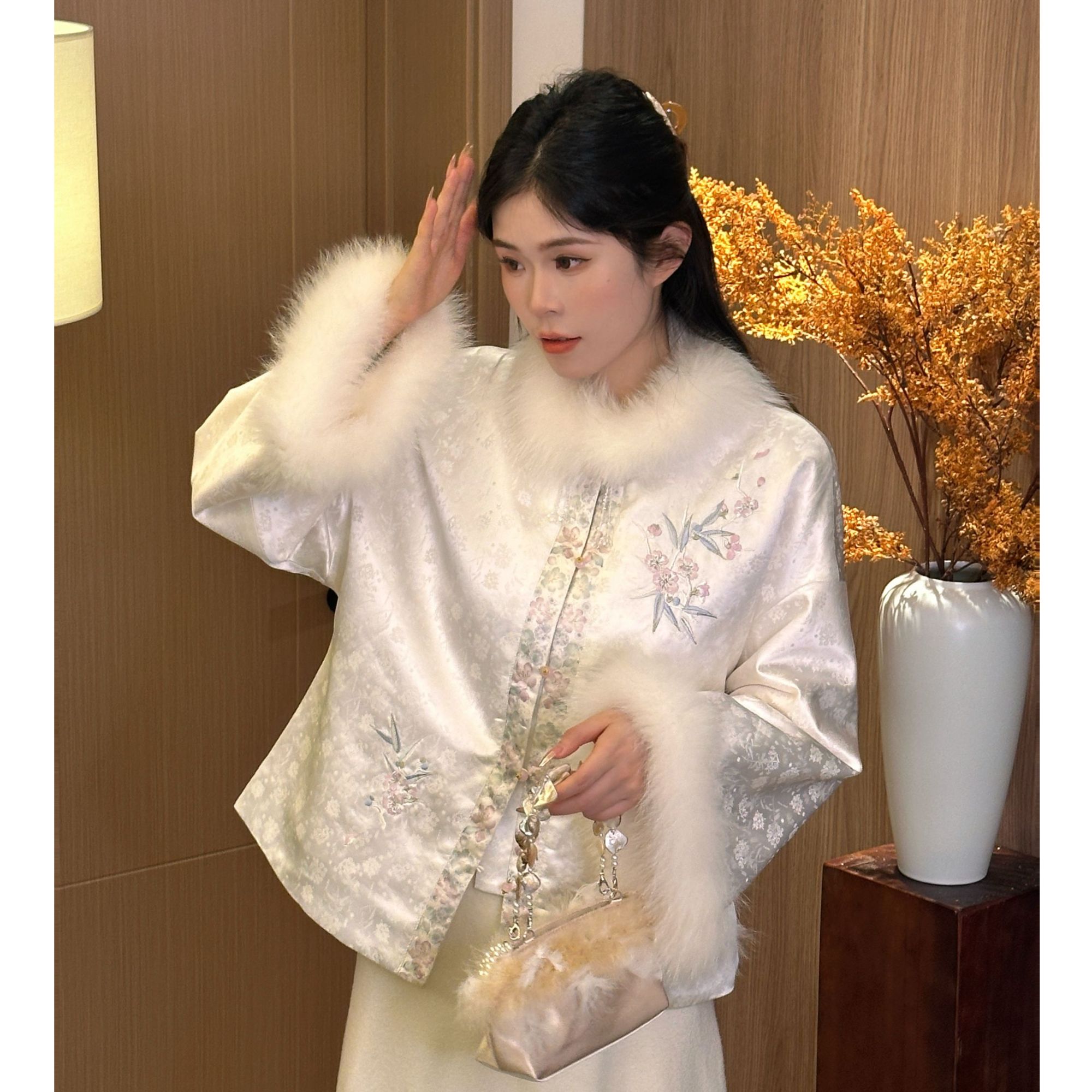 （欣欣）2025新中式国风加绒刺绣外套