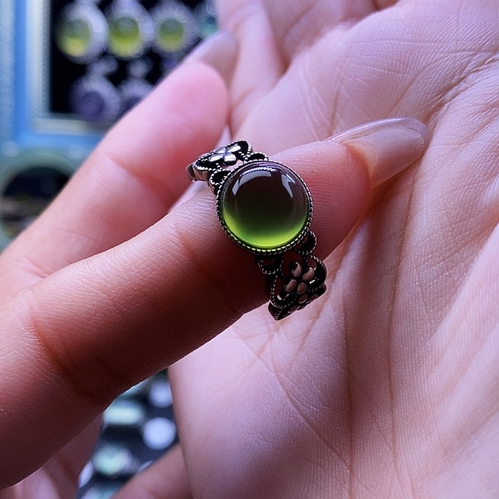 闪****岫玉银S925镶嵌戒指