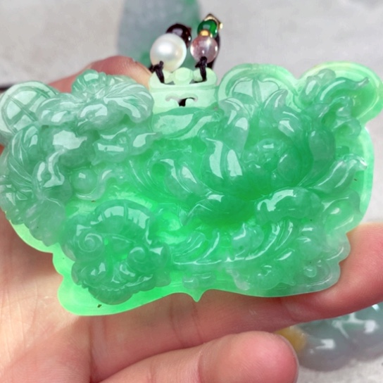 翡翠吊坠(不含链)未镶嵌