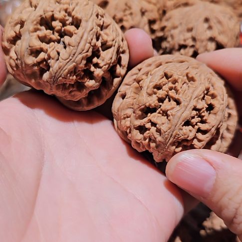 吊坠文玩核桃47粗筋