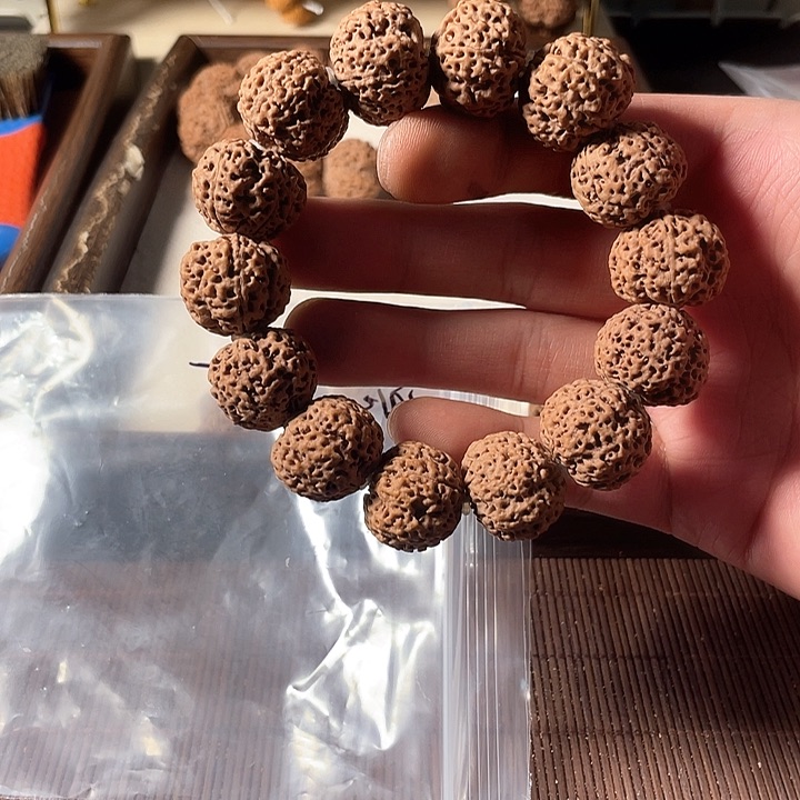 手串金刚菩提零*10号，卡22的蜂王
