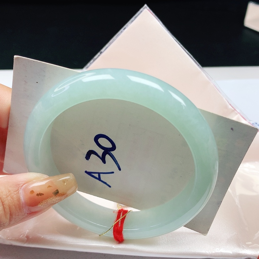 【闪购商品】翡翠手镯未镶嵌 正圈57+