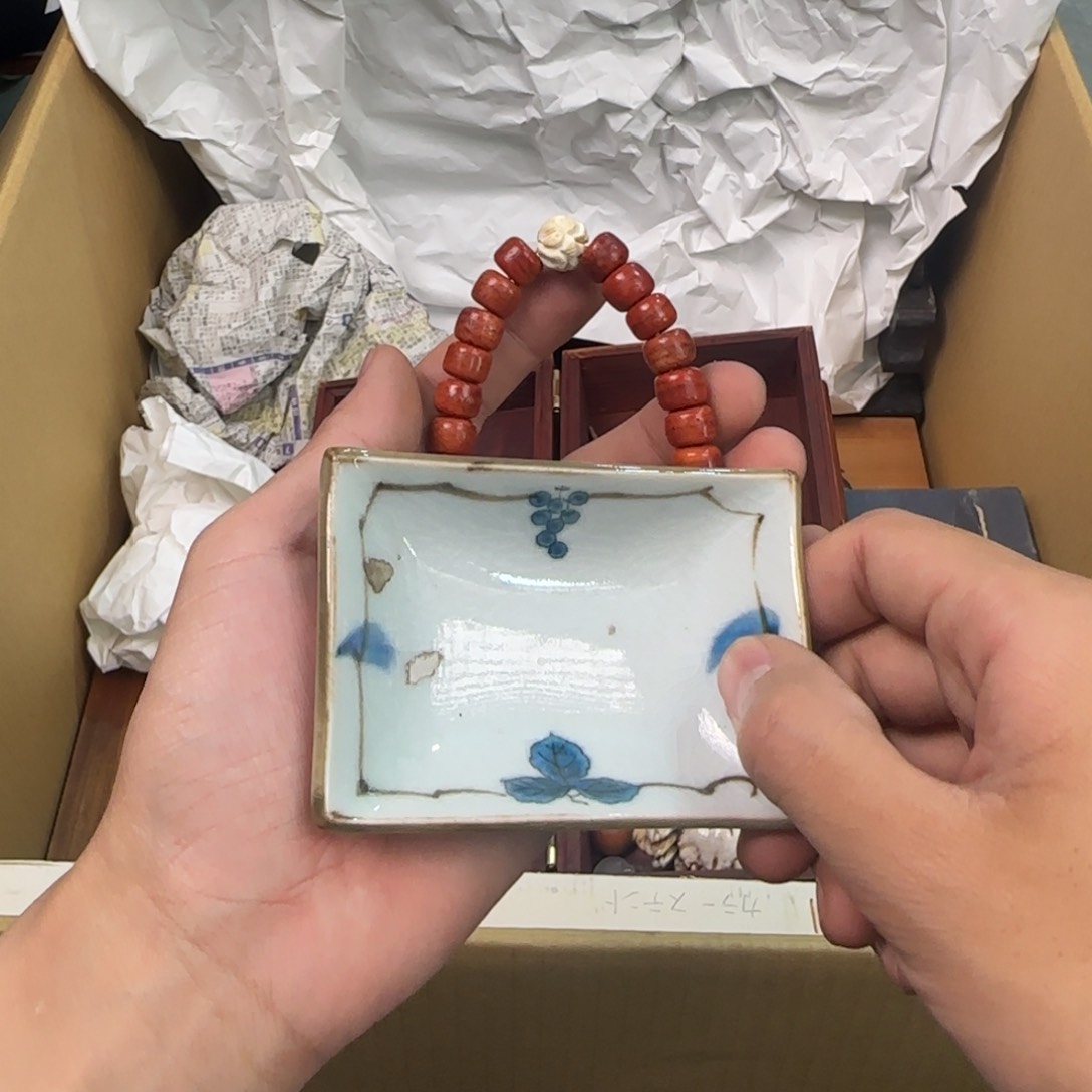 陶瓷孤品单件车里拍的