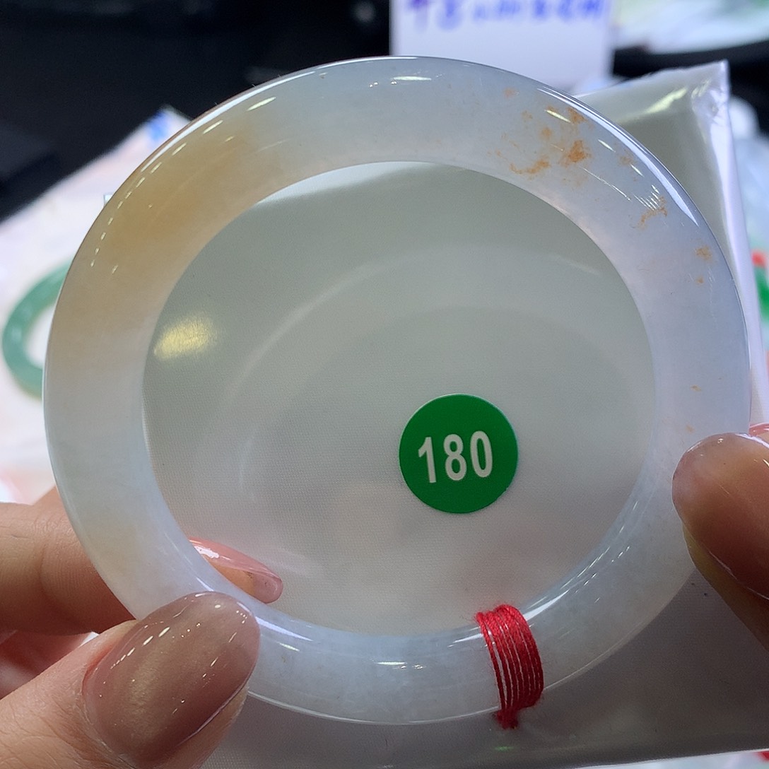 翡翠手镯未镶嵌55.5元