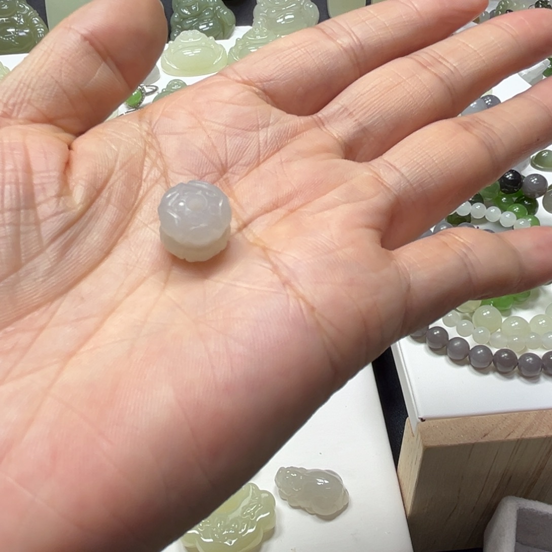 冰***梨和田玉未镶嵌手链