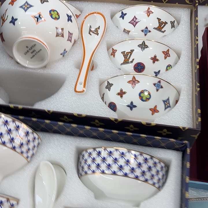 瓷片书斋的主人是一位