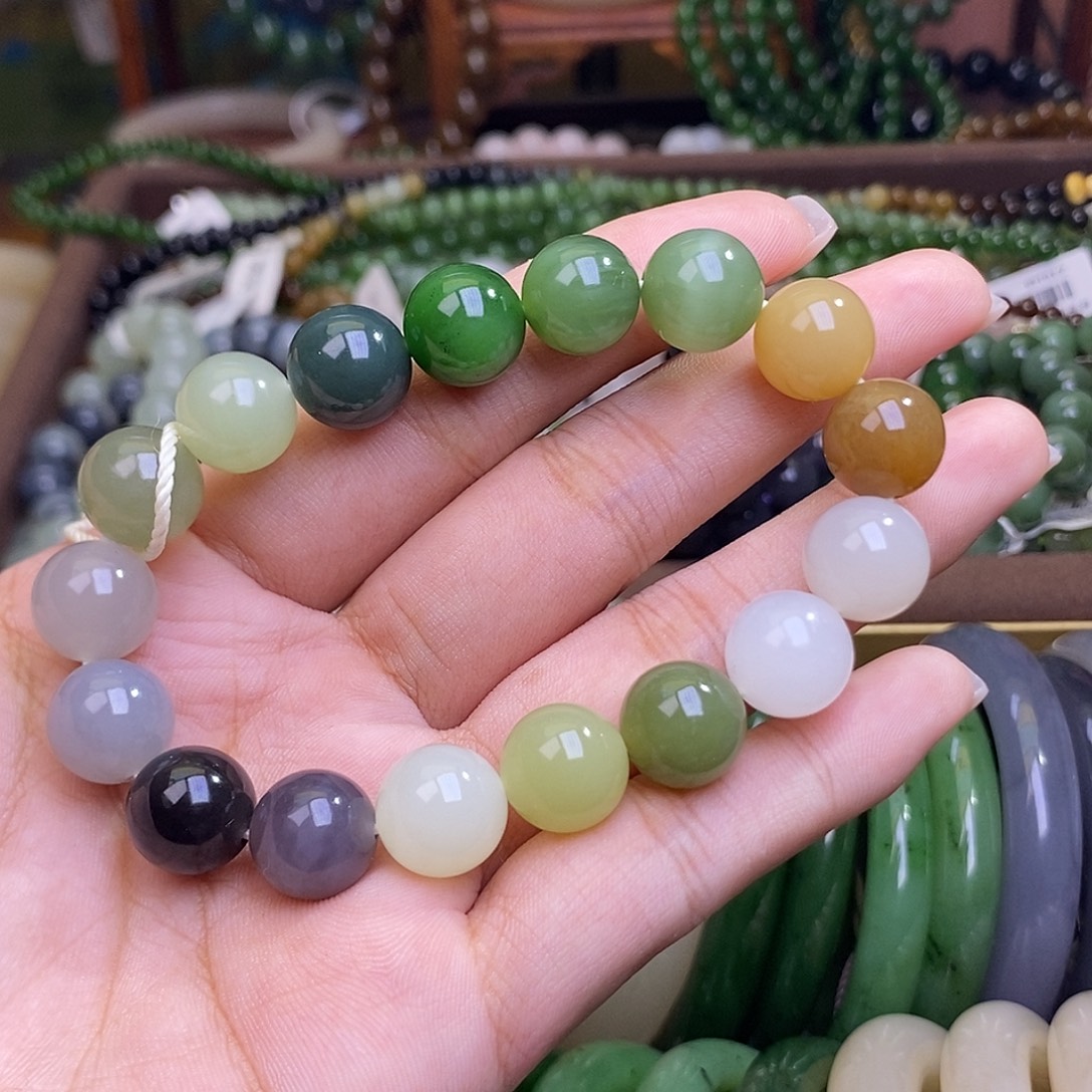 和田玉未镶嵌颈饰多宝老矿料手串