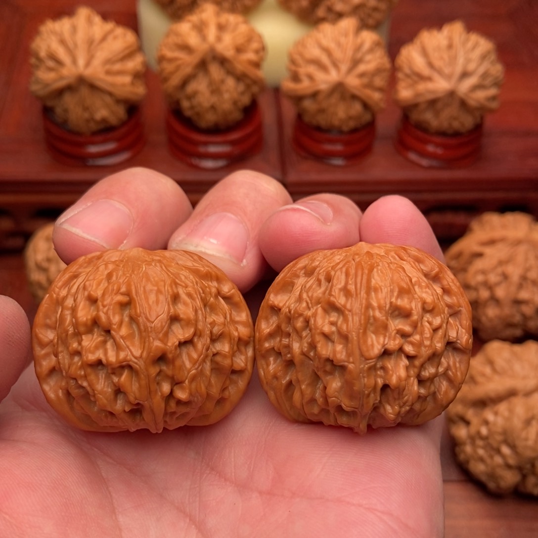 桃核把件野生红皮正磨38