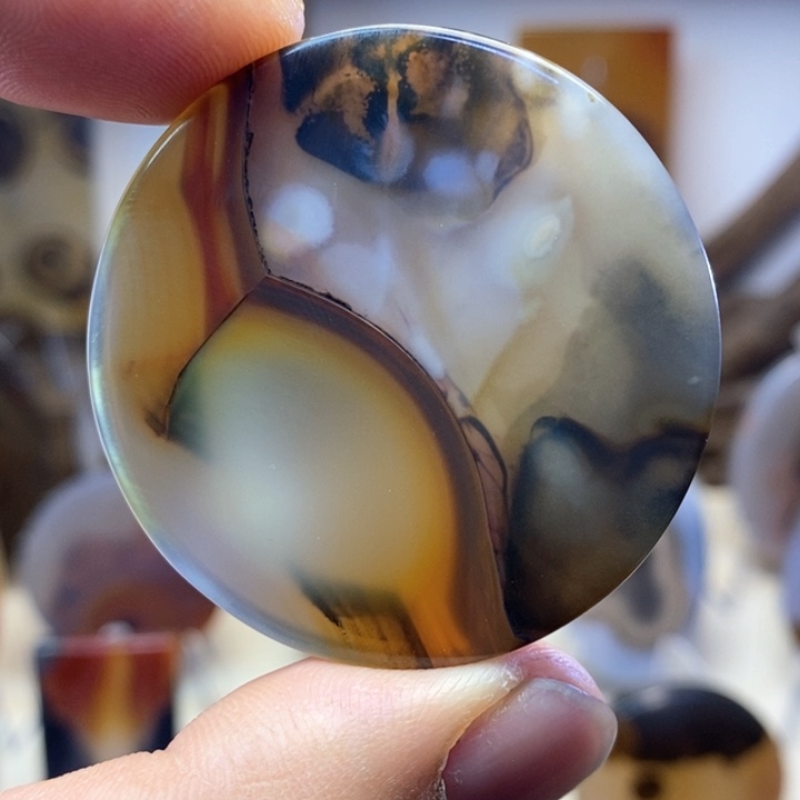 玛瑙/玉髓颈饰未镶嵌