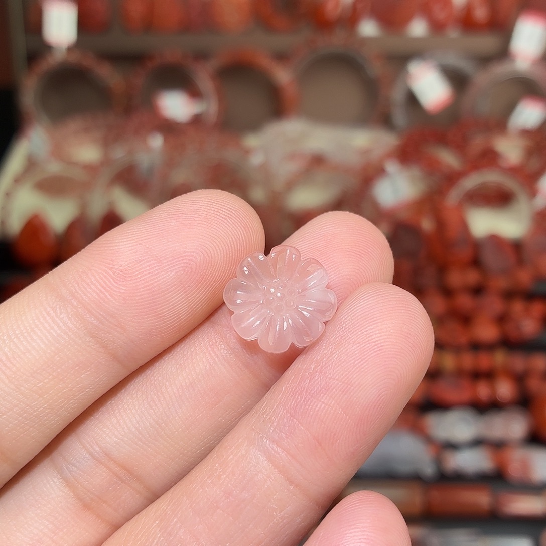 南红玛瑙未镶嵌颈饰小雏菊