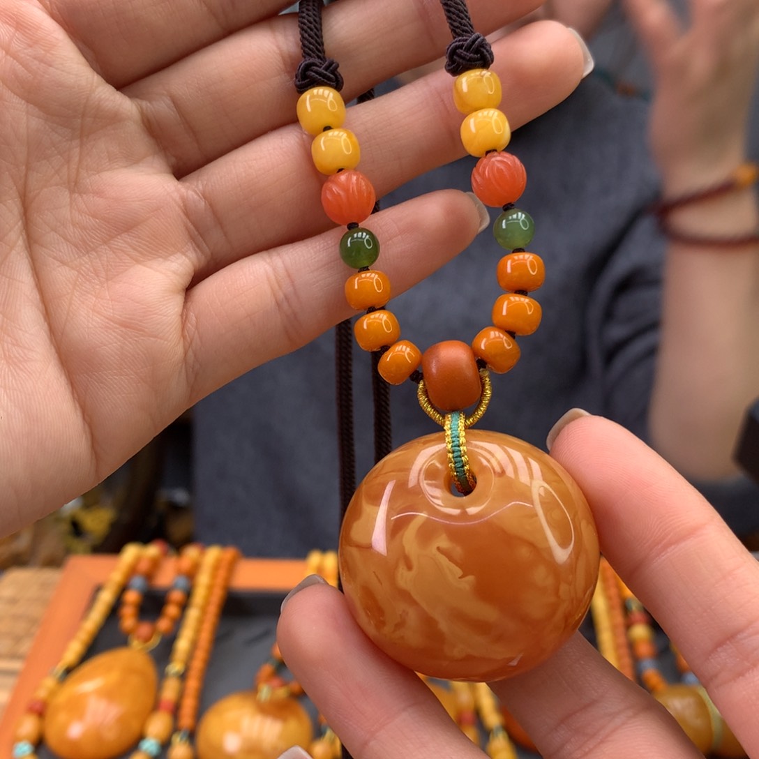 蜜蜡颈饰未镶嵌天然