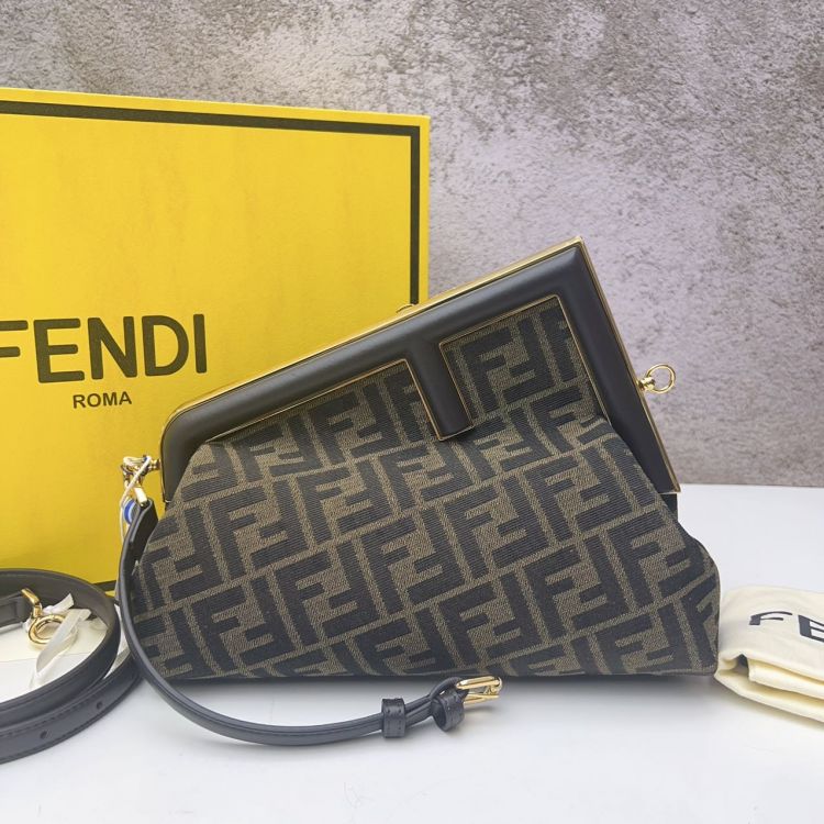 99新 FENDI/芬迪 包包/芬迪/250107SW0014