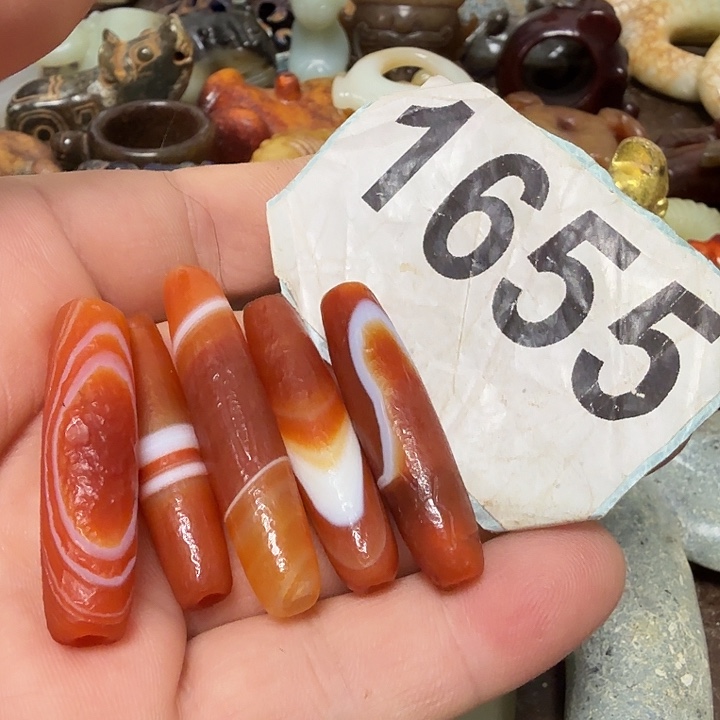 水***道玛瑙/玉髓未镶嵌颈饰