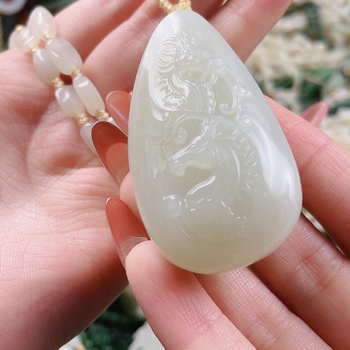 未镶嵌和田玉挂件
