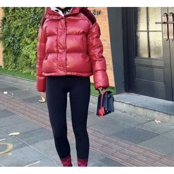 妃鱼/盟可睐/聚酰胺/羽绒服/95新/z零一二四