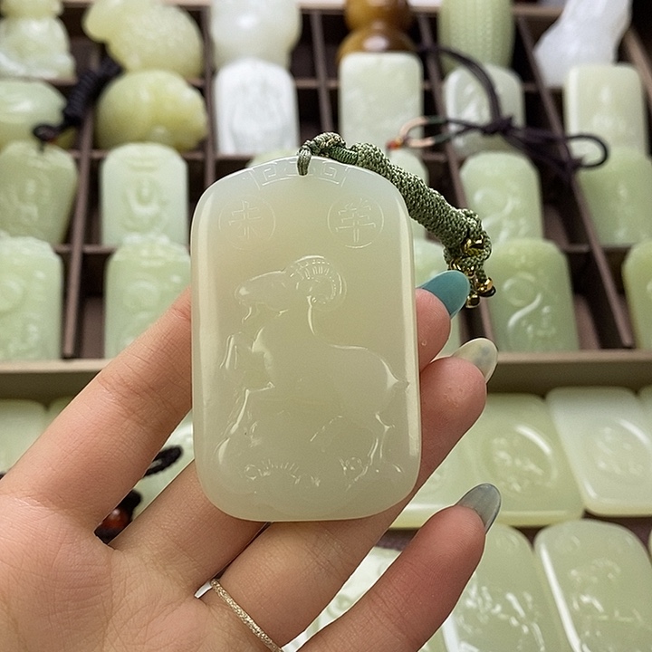 昆仑石双面守护羊