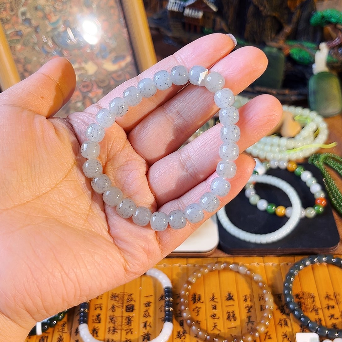 和田玉（青白玉）未镶嵌手串