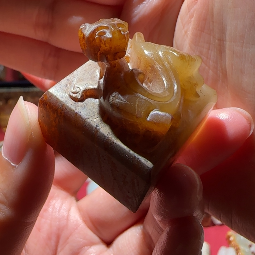 和田玉挂件未镶嵌涅****）