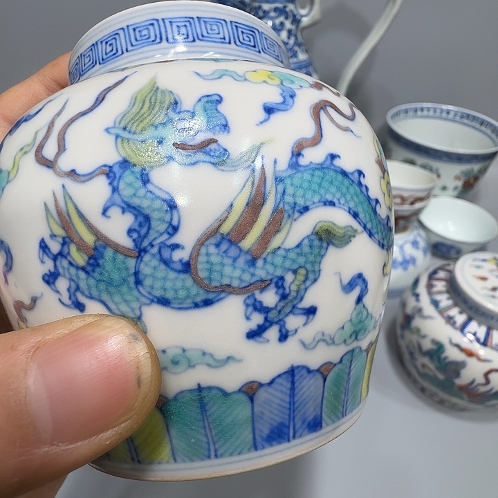 m***g摆件陶陶瓷纯手工斗彩罐