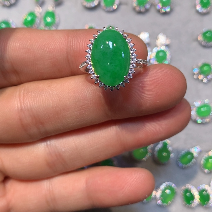 翡翠未镶嵌戒指翡翠戒指