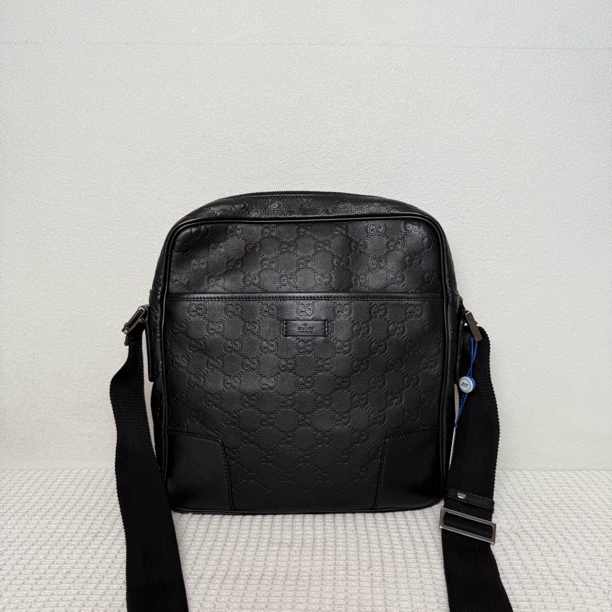 99新 GUCCI/古驰 97新/5167男士时尚黑色全皮压纹单肩包