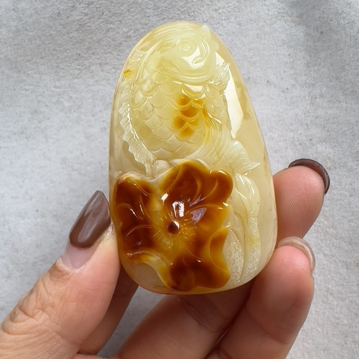 蜜蜡珠宝奇石未镶嵌