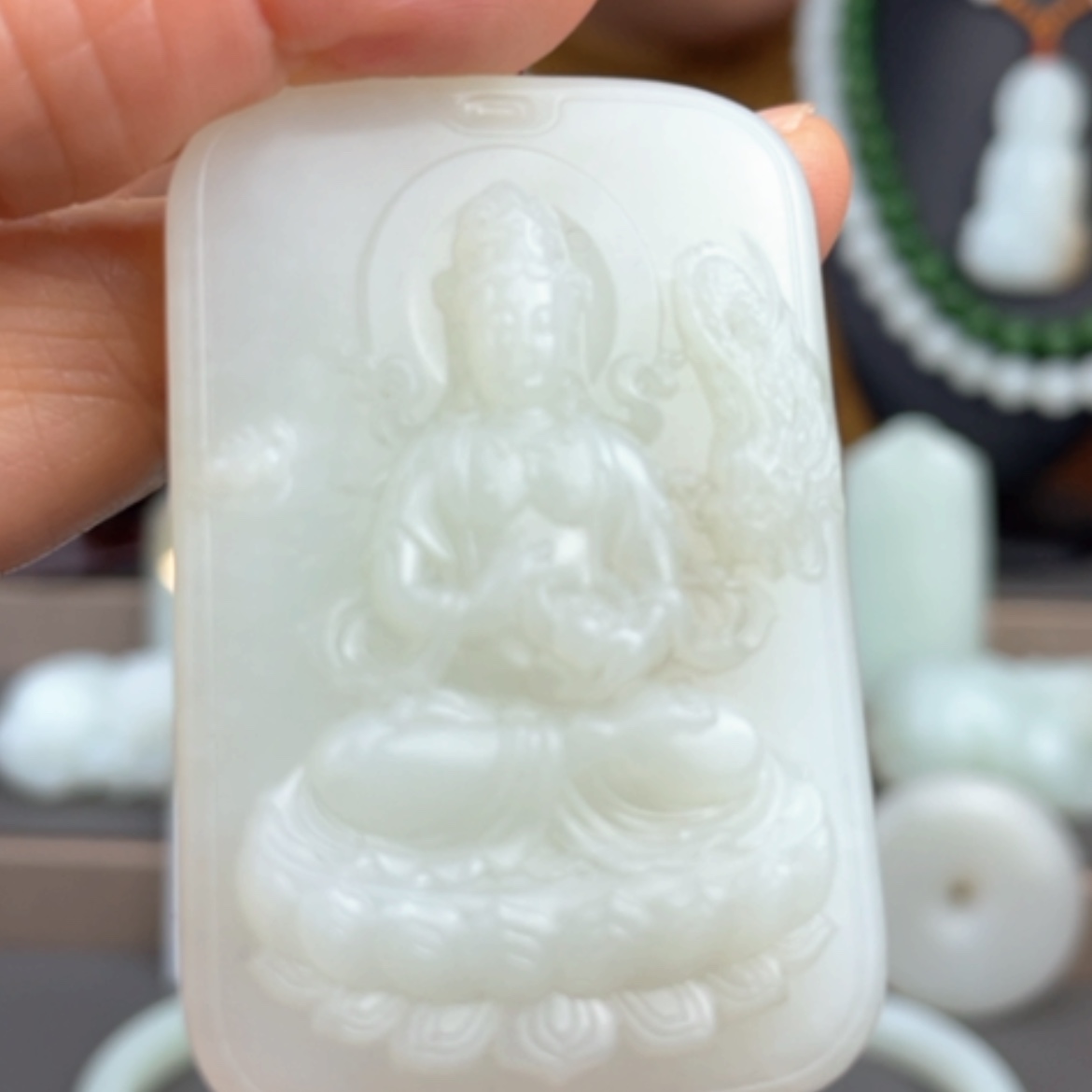 【闪购商品】颈饰未镶嵌和田玉