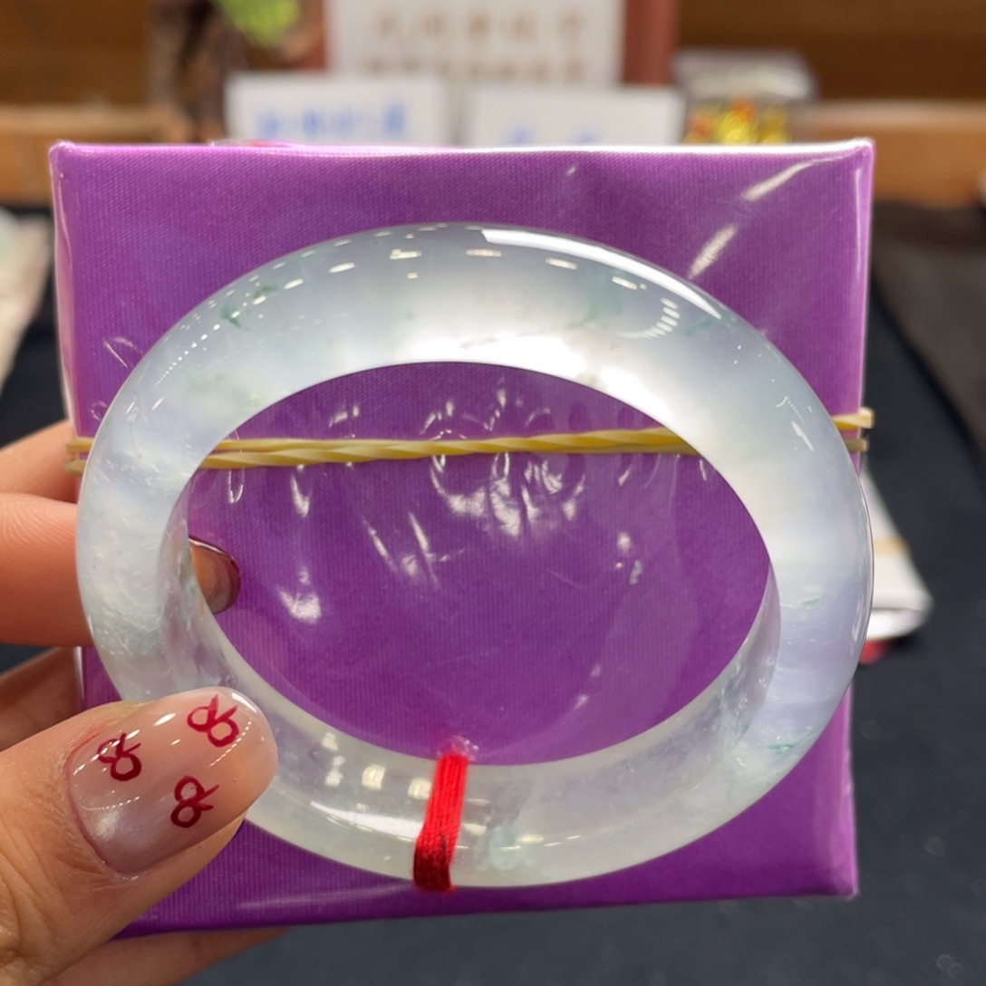 翡翠手镯未镶嵌50正圈