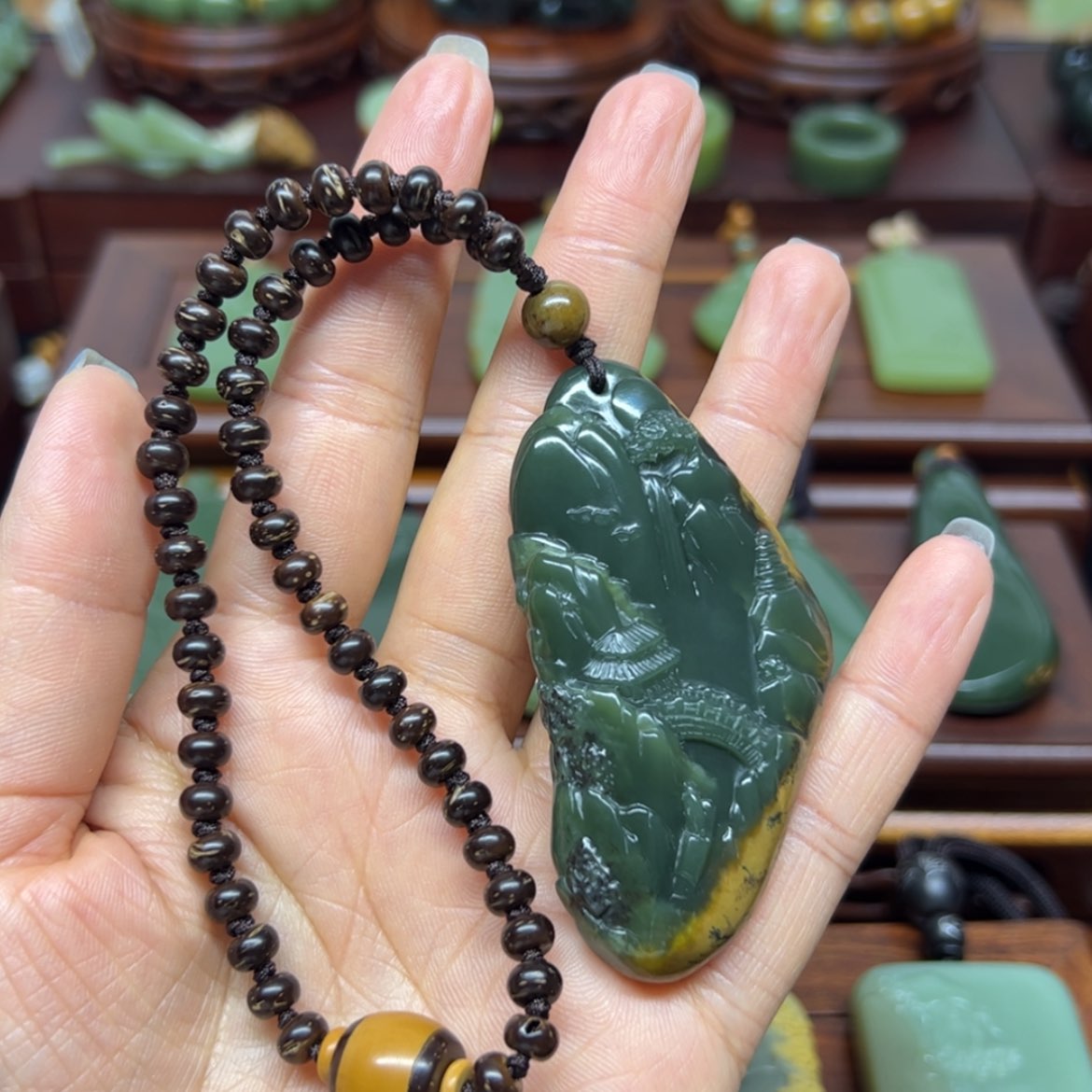 【闪购商品】岫岩河磨玉（透闪石质玉）未镶嵌把件大****油
