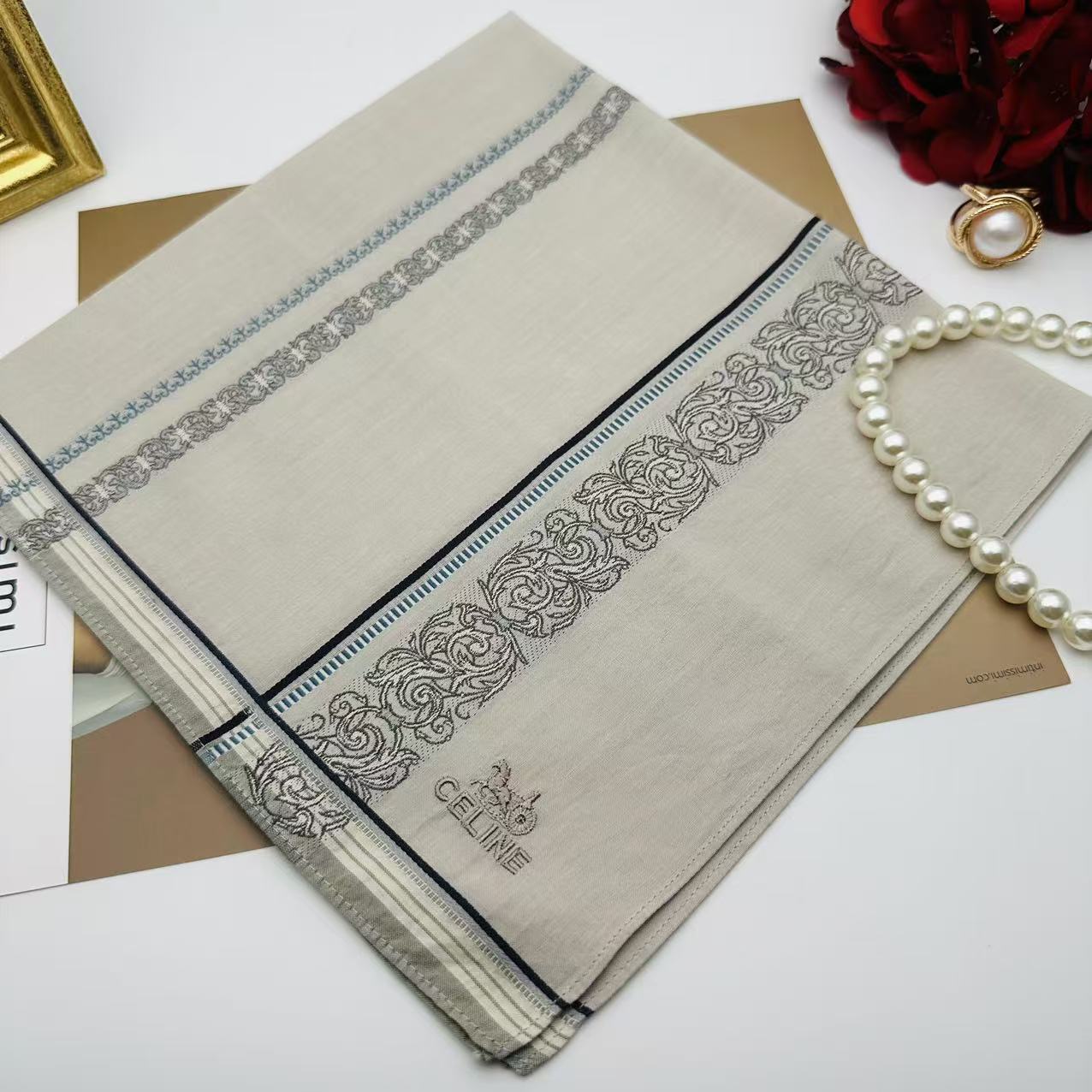 99新 Celine/思琳 海囤 思琳 丝巾/yy03935