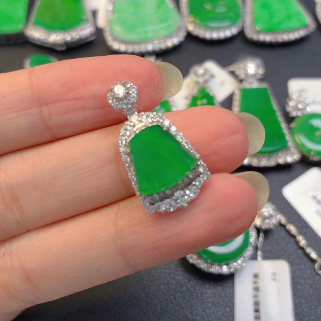 翡翠银S925镶嵌颈饰