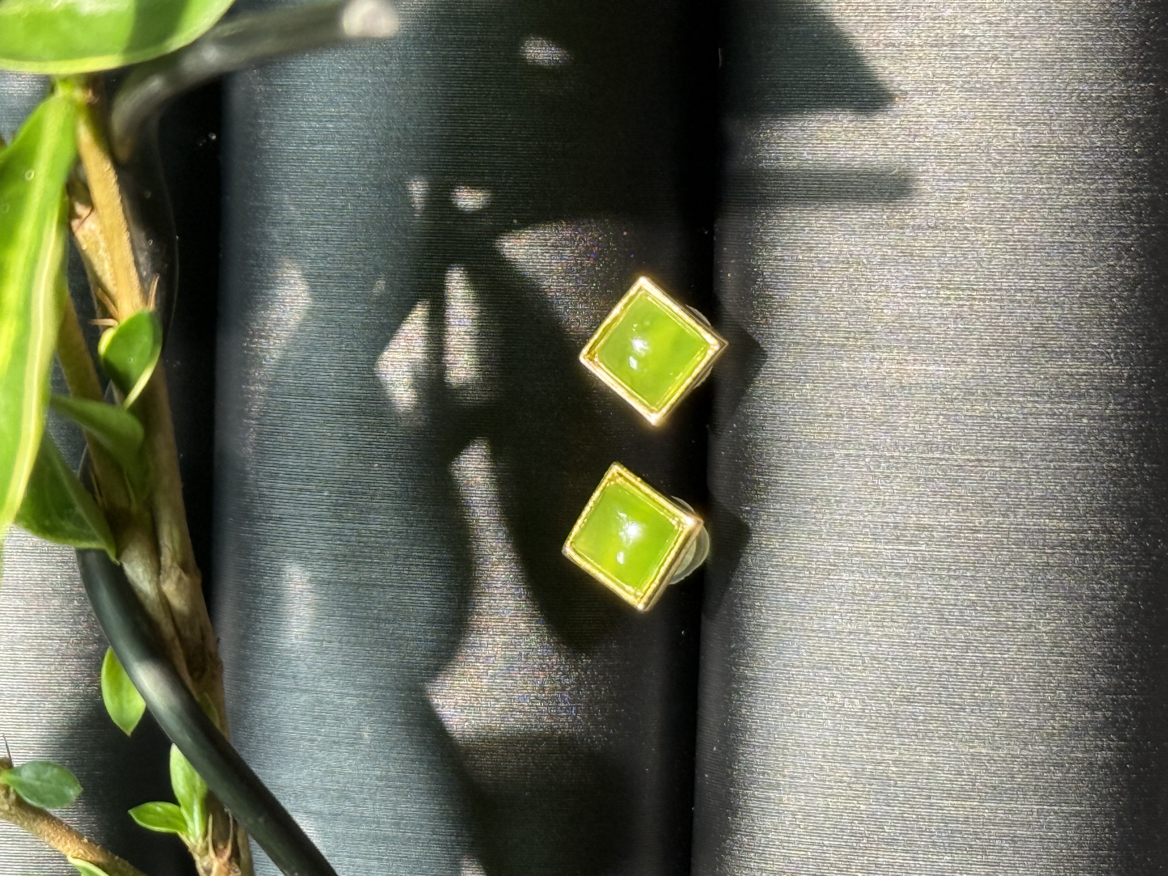 臻选和田玉精品碧玉方型银镶轻奢小众女款耳钉【叁禾甄选款】