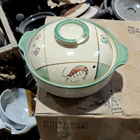 绿泥盘子碗茶壶啥都有