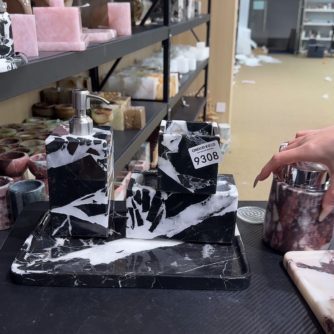 淼*9308 宝黑洗漱四件套 