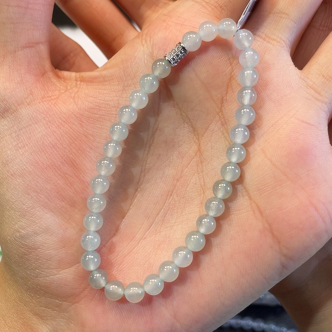 翡翠未镶嵌手串卡5.3