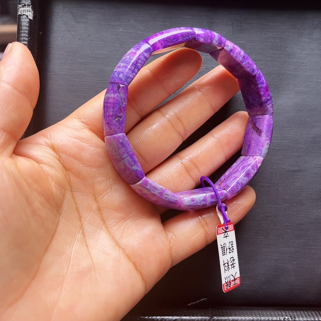 未镶嵌苏纪石（舒俱来）手牌