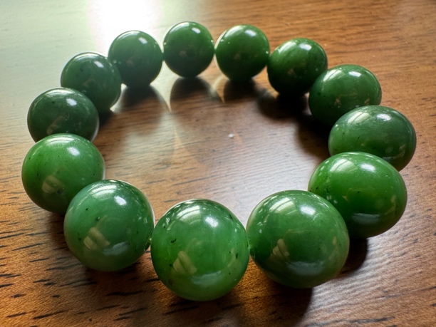 碧玉手串16mm素圈菠菜绿