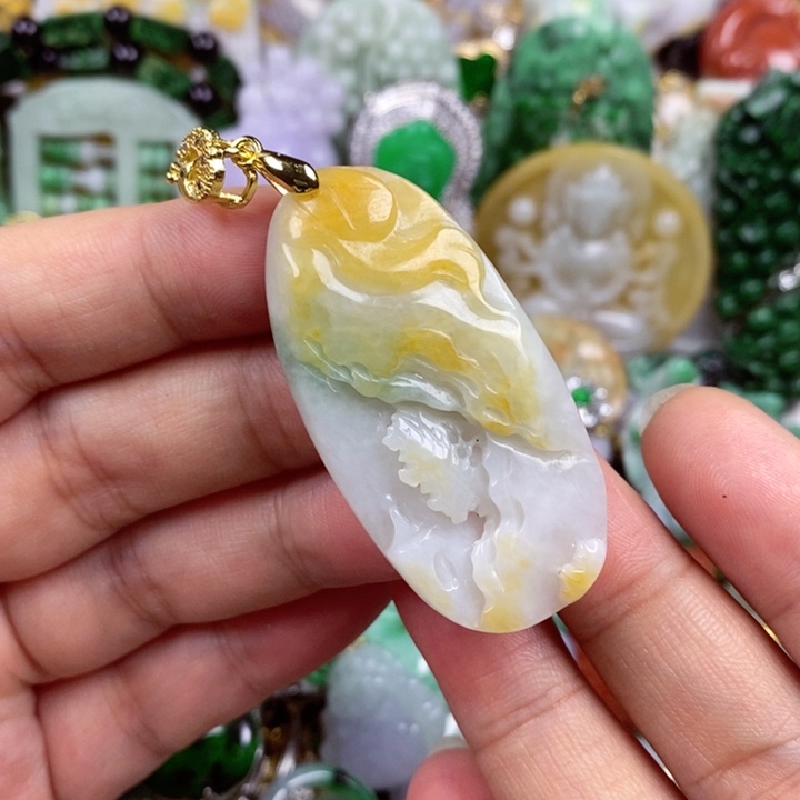 吊坠(赠链)未镶嵌翡翠