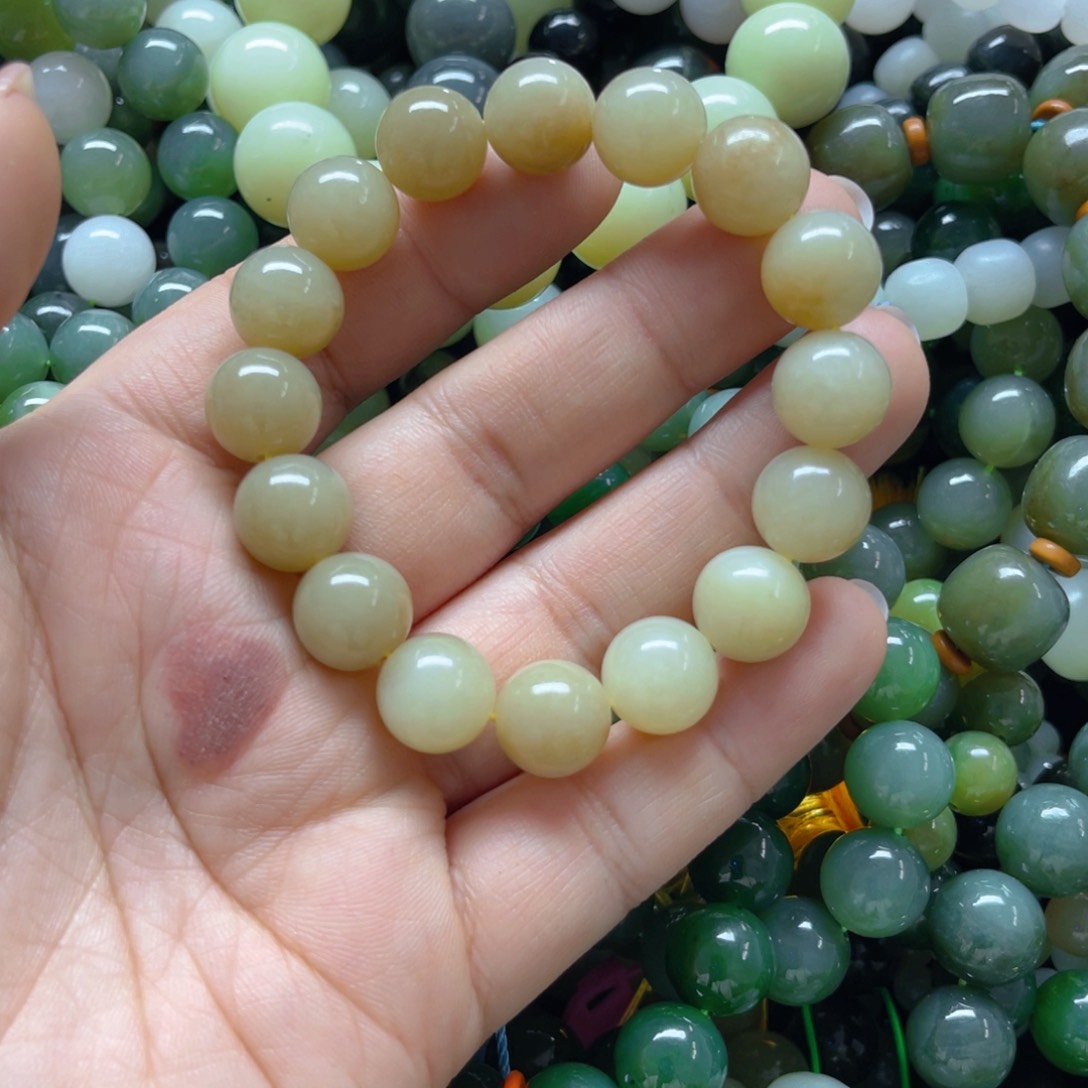 未镶嵌和田玉手链