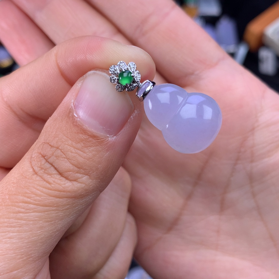 翡翠吊坠(不含链)18K金镶嵌