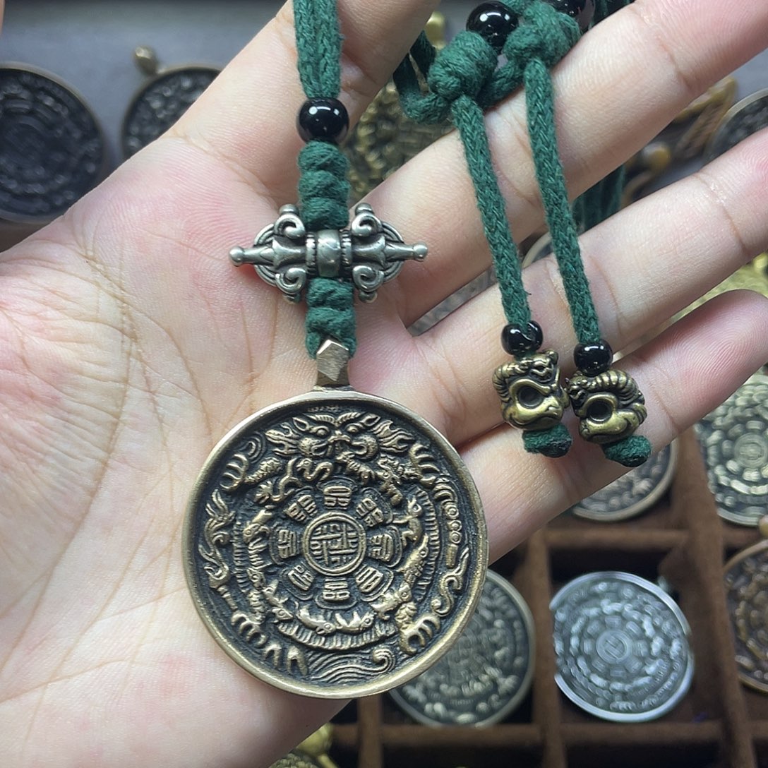 加银麟甲熊九宫八卦牌脖挂