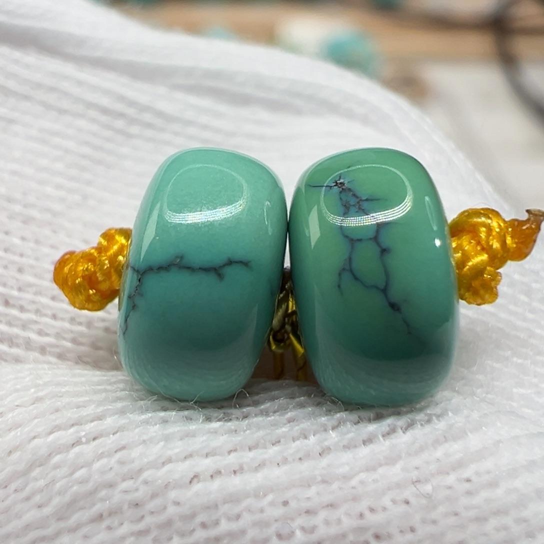 绿松石配饰未镶嵌