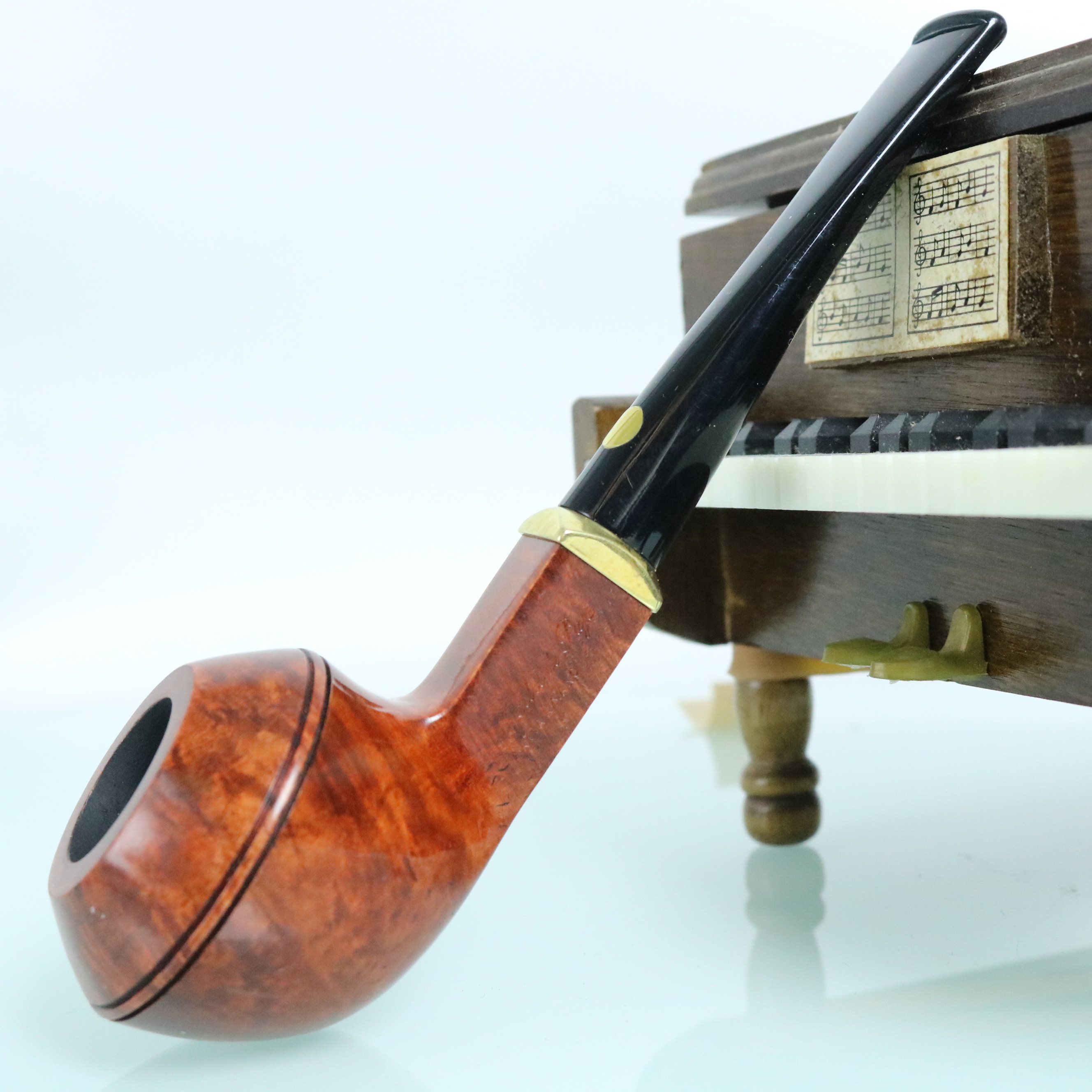 意大利马仕太阳神Gift Vip 手工石楠木牛头烟斗纪念巴顿特别款