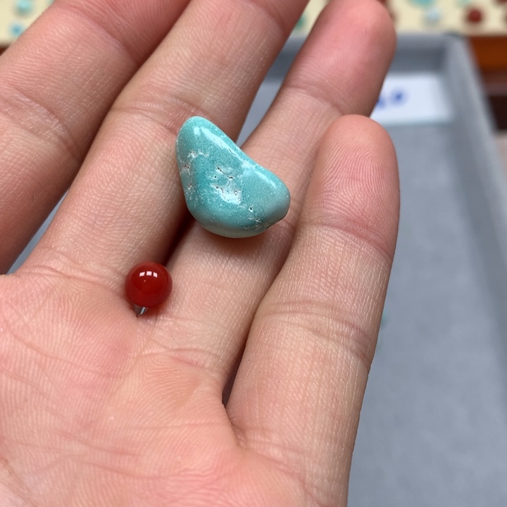 南红玛瑙配饰未镶嵌