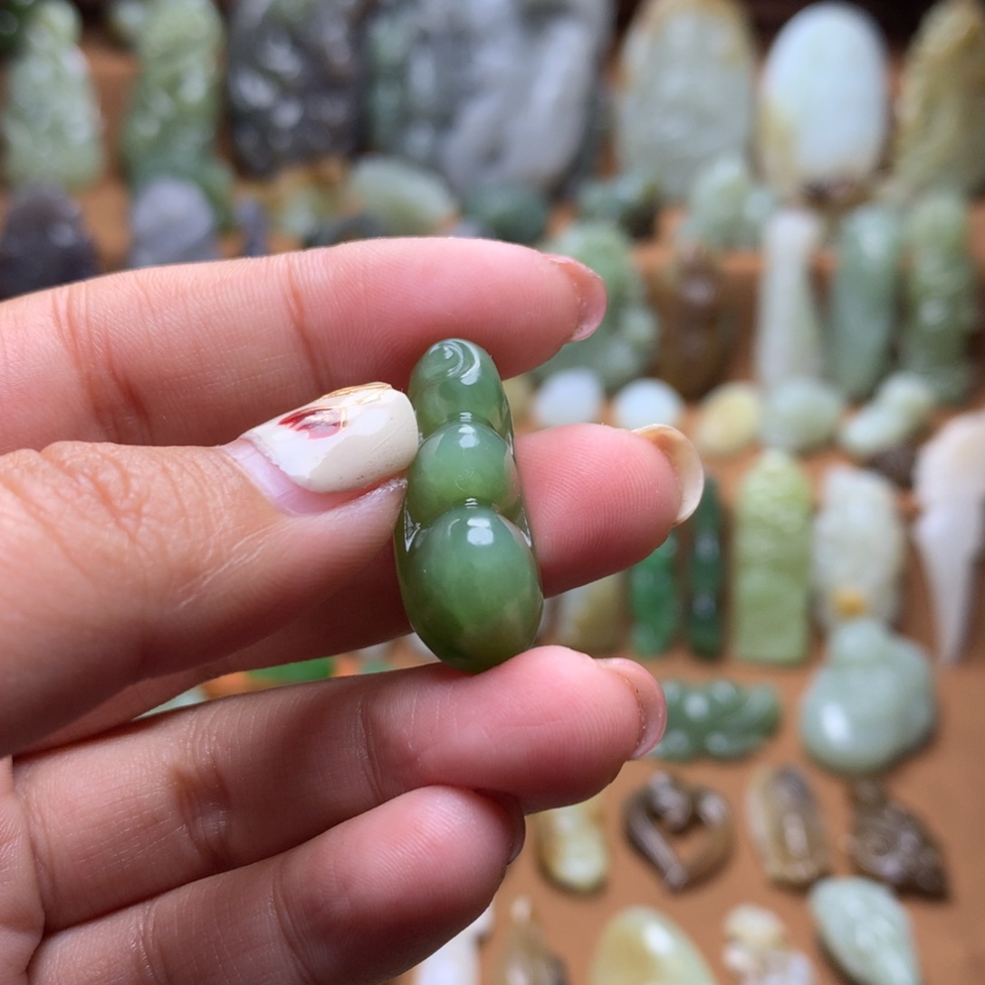 和田玉挂件未镶嵌