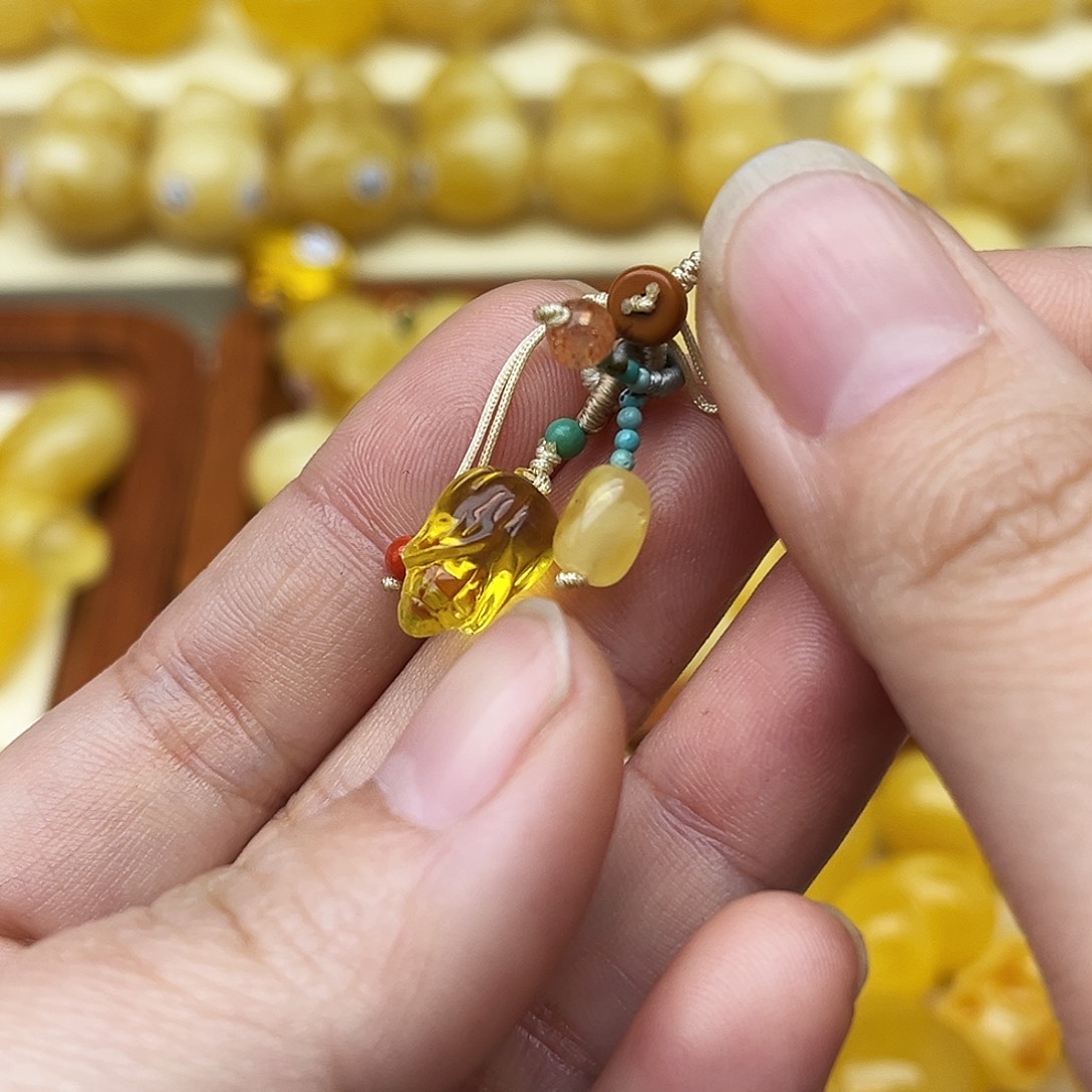 蜜蜡未镶嵌裸石天然