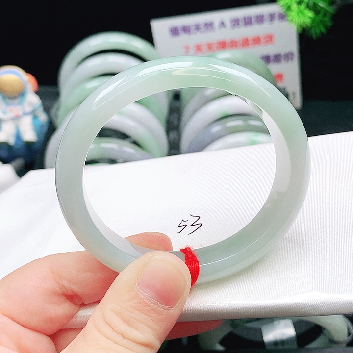 翡翠未镶嵌手镯46